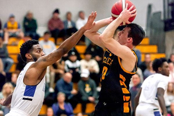 Rattlers men's basketball player prepares to take a shot